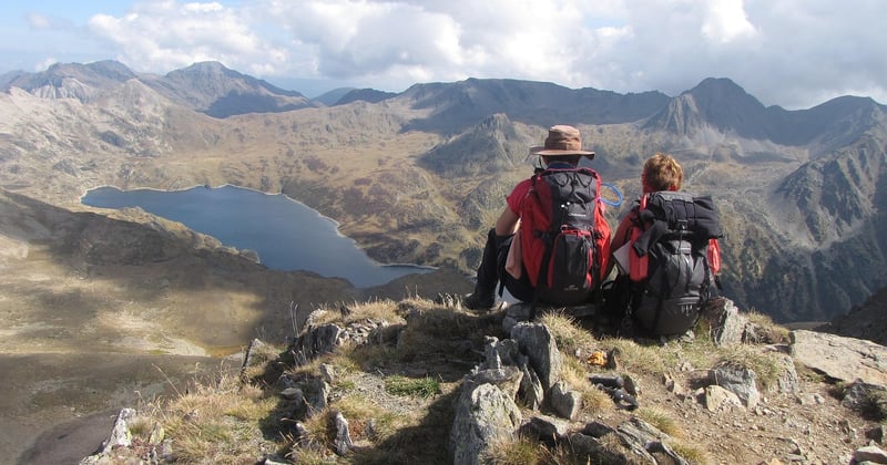 Randonnée guidée ou libre en Ariège : quel choix pour votre aventure ?
